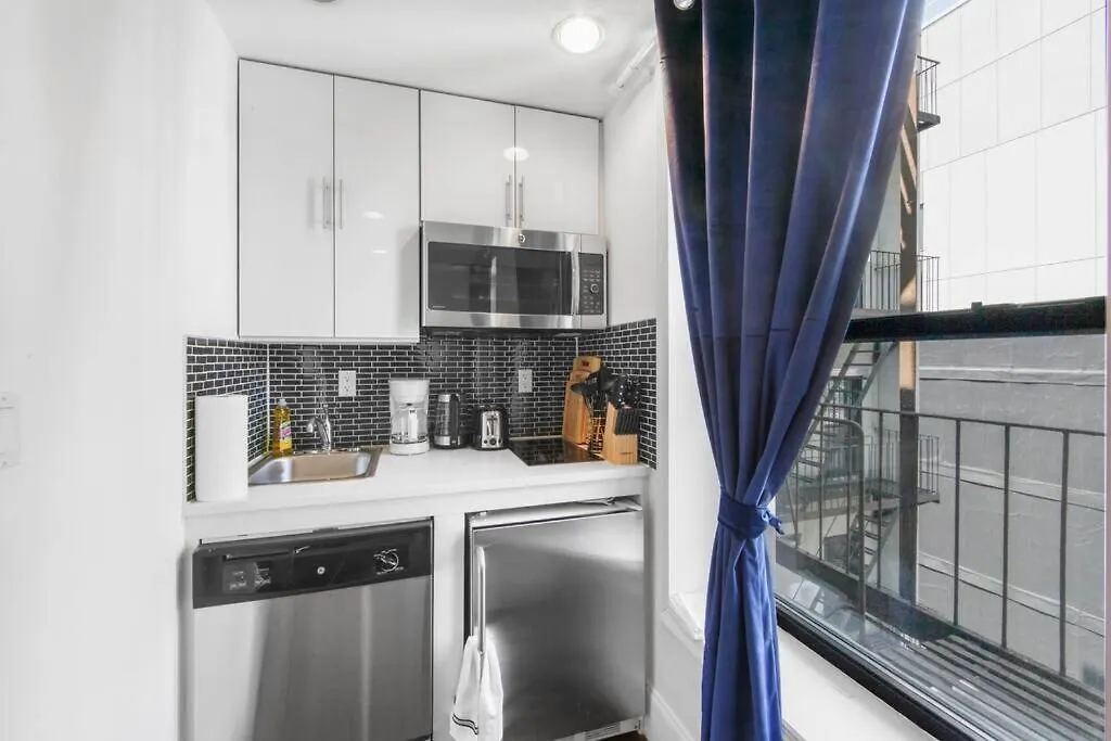 69-5B I Stylish Lower East Side 1Br Apt New York